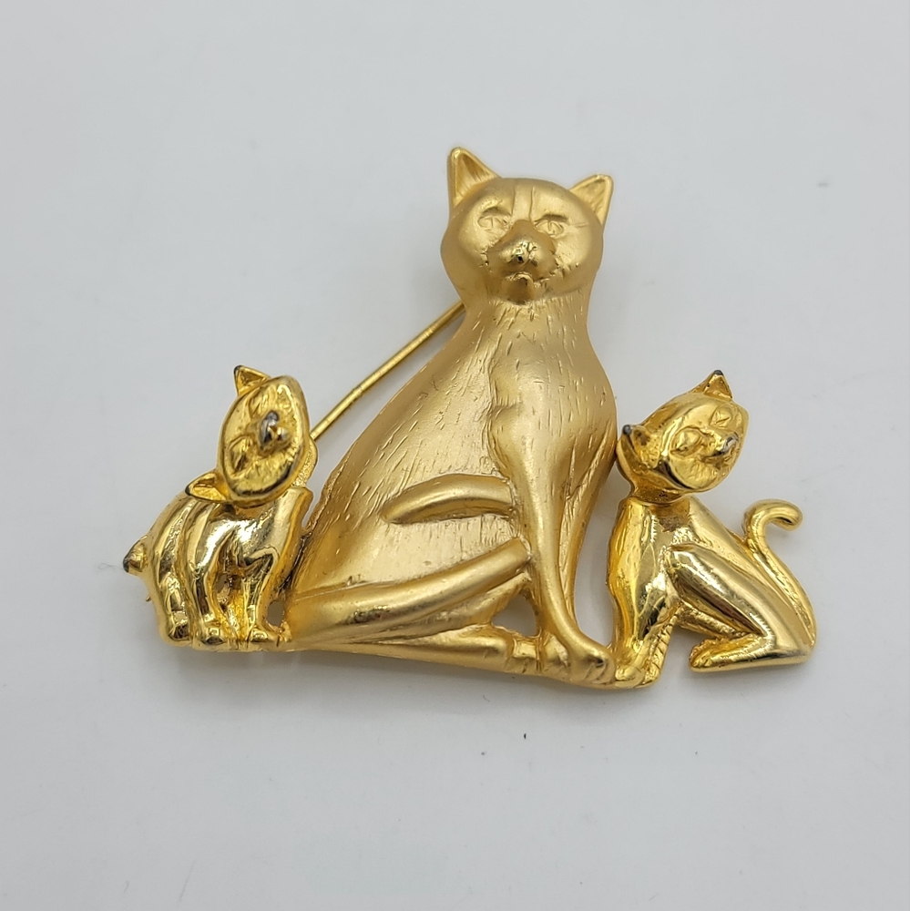 Cat Kitten Trembler Brooch Playful Animal Jewelry Mother & Children Pin Vintage